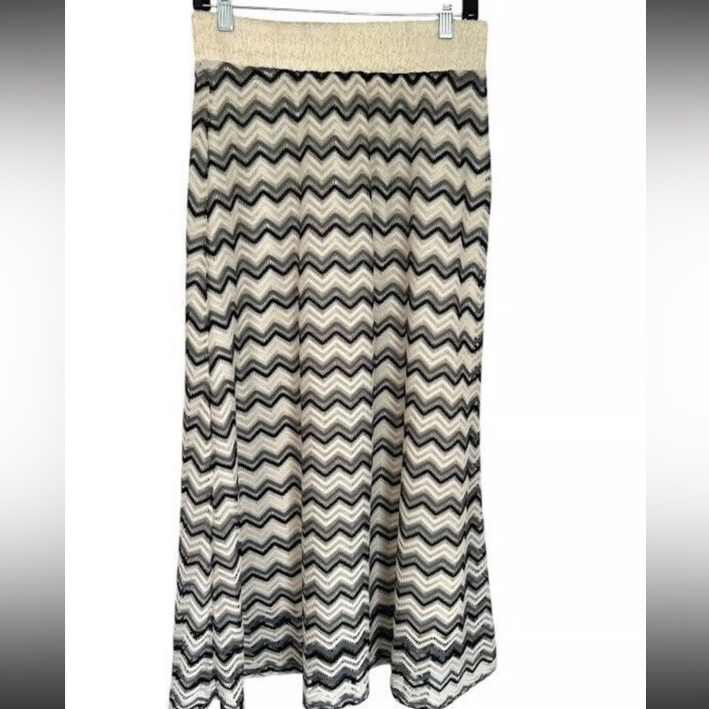 Lapis Black and White Chevron Maxi Skirt crochet tiered xl - Picture 3 of 13